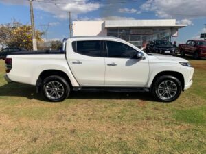 mitsubishi-l200-triton-2.4-16v-turbo-diesel-sport-hpes-cd-4p-4x4-automatico-wmimagem08152821559